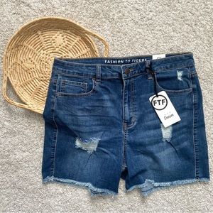 Fashion to Figure Raw Hem HR Denim Jean Shorts 
Size 14 NWT